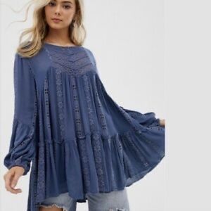 Free People KISS KISS Tunic in Blue, Size Medium